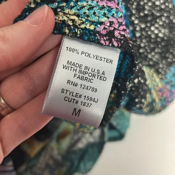 Connie Multicolor Floral Blouse with Button Detail size medium mesh - Picture 8 of 9